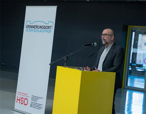Eroeffnung_02_Roemgens